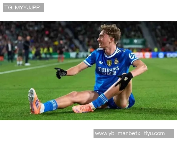 前皇马中卫盛赞赫伊森双脚技术出色防守预判精准球商极高